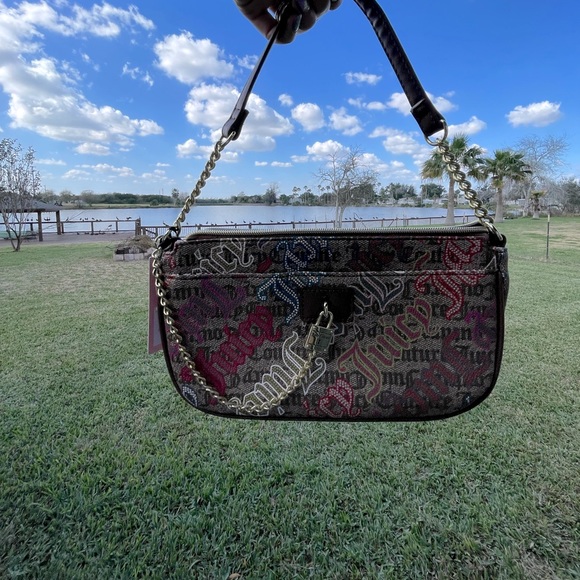 New Juicy Couture
Chestnut chino multi shoulder bag
New with tags 🤎 - Picture 1 of 6